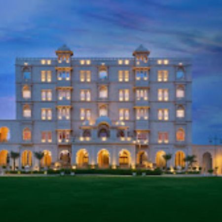 Laxminarayan Club & Resort วาโดดารา ภายนอก รูปภาพ